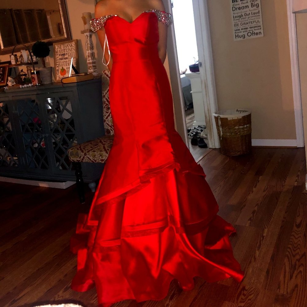 Red Jovani mermaid style Dress Size 2
